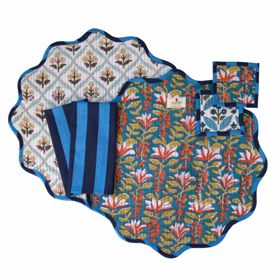 Mona Reversible Round Scalloped Cotton Placemat Set (Set of 2)