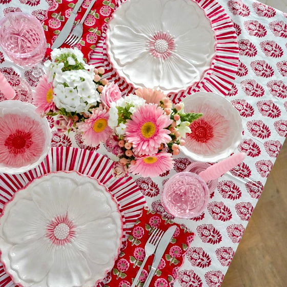 Suhani Rose Clusters Tablecloth 180x340cm