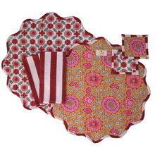  Gina Reversible Round Scalloped Cotton Placemat Set (Set of 2)