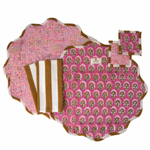  Juni Reversible Round Scalloped Cotton Placemat Set (Set of 2)