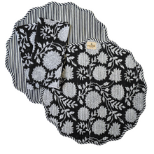  Isabel Reversible Scallop Placemat & Napkin (Set of 2)