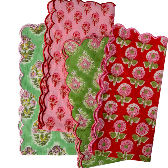 Candy Pink Chrysanthemum Scallop Napkins (Set of 2)