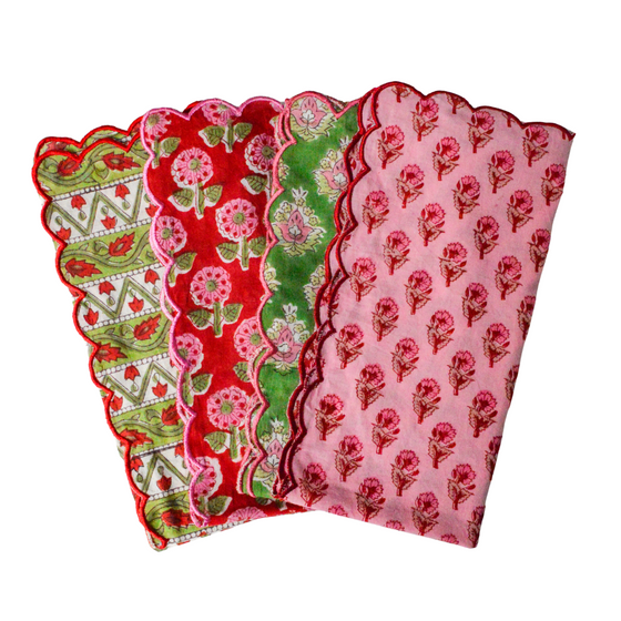 Candy Pink Chrysanthemum Scallop Napkins (Set of 2)